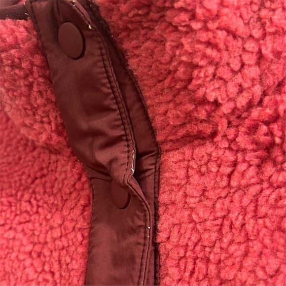 Lands' End Women's Sherpa Fleece Jacket Red Size M Snap Button Closure Pockets - Picture 10 of 12